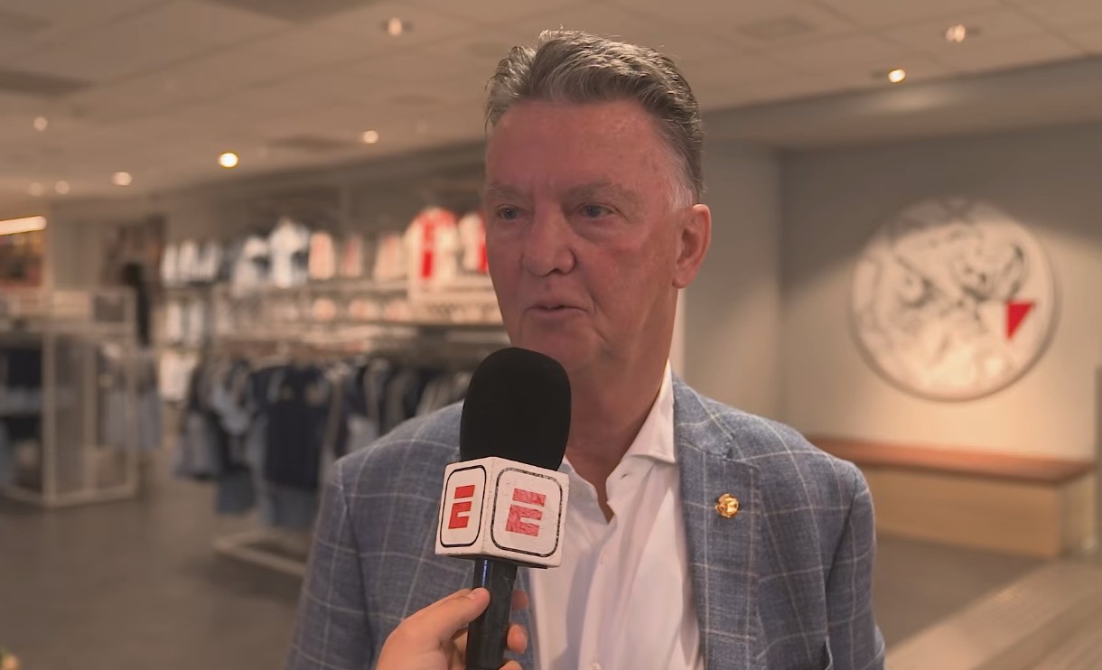 Van Gaal: Tidak menutup kemungkinan melatih lagi; Xavi bukan murid saya dalam hal kepelatihan