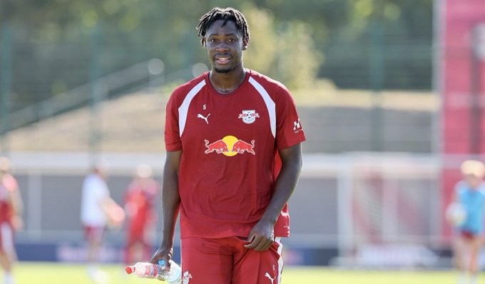 Sky Germany: RB Leipzig và Lens không đạt được thỏa thuận cho mượn Lukeba