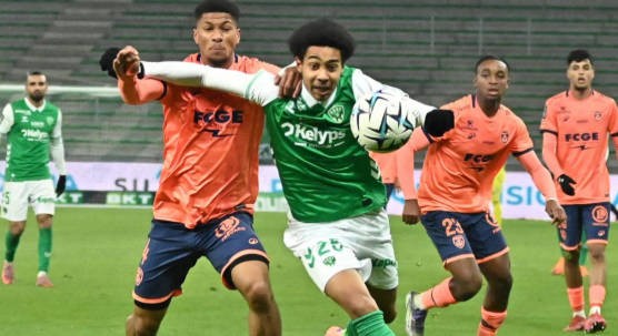 Arsenal et Liverpool en négociations avancées pour N'Guessan, l'attaquant de 18 ans de Saint-Étienne