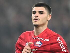 Matias Fernandez-Pardo transfer news: Newcastle closing in on deal to sign Lille forward ahead of transfer deadline