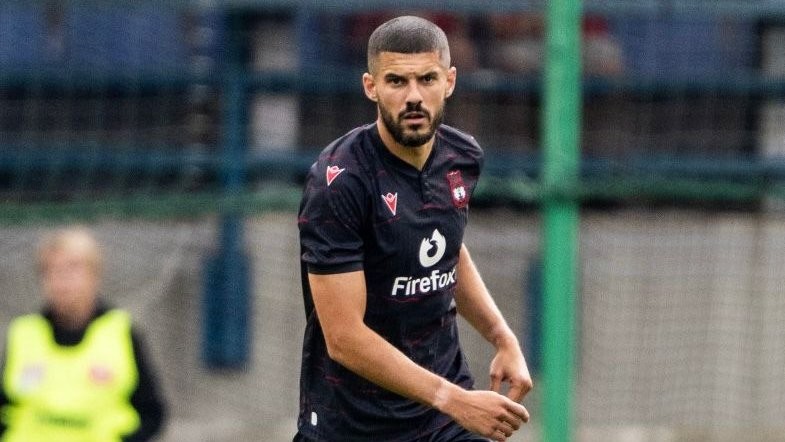 Ufficiale: il difensore inglese Coady, 33 anni, lascia il Wrexham e diventa svincolato