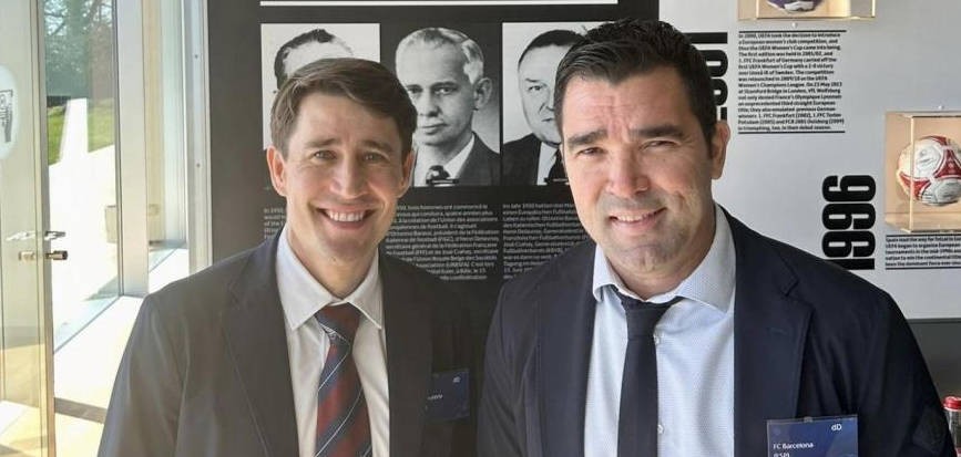 Deco aims to sign left-back after Gabriel Jesus deal