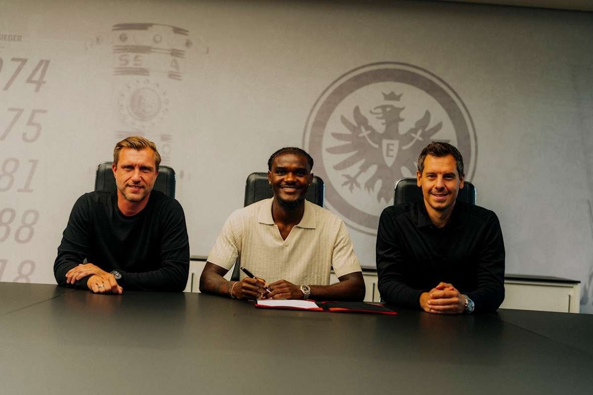 OFICIAL: Eintracht fichó al defensa del Rennes Brassier por 8,5 M€