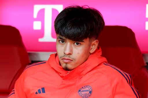 Tài năng trẻ 17 tuổi của Bayern Munich Maikon Cardoso phát biểu trên mạng xã hội sau chấn thương vai: Tôi sẽ sớm trở lại