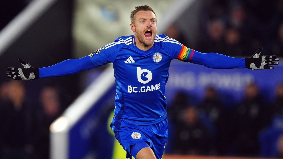 Wrexham interessato a Vardy a parametro zero, ma il giocatore deciderà dopo la chiusura del mercato