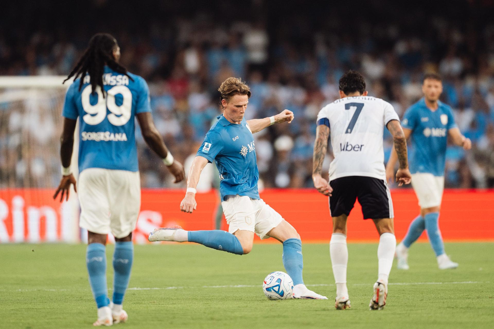 Napoli bestätigt leichte Herzrhythmusstörung bei McTominay, minimalinvasiver Eingriff erforderlich