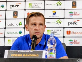 Persib Lolos ACL 2, Igor Tolic Mau Fokus ke Super League Dulu