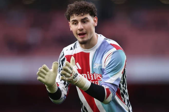 Lo Stevenage tratta con l'Arsenal per il prestito di Tommy Setford
