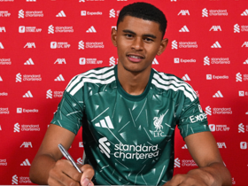 OFFICIAL: Liverpool agree deal to sign goalkeeper Lucca Brughmans