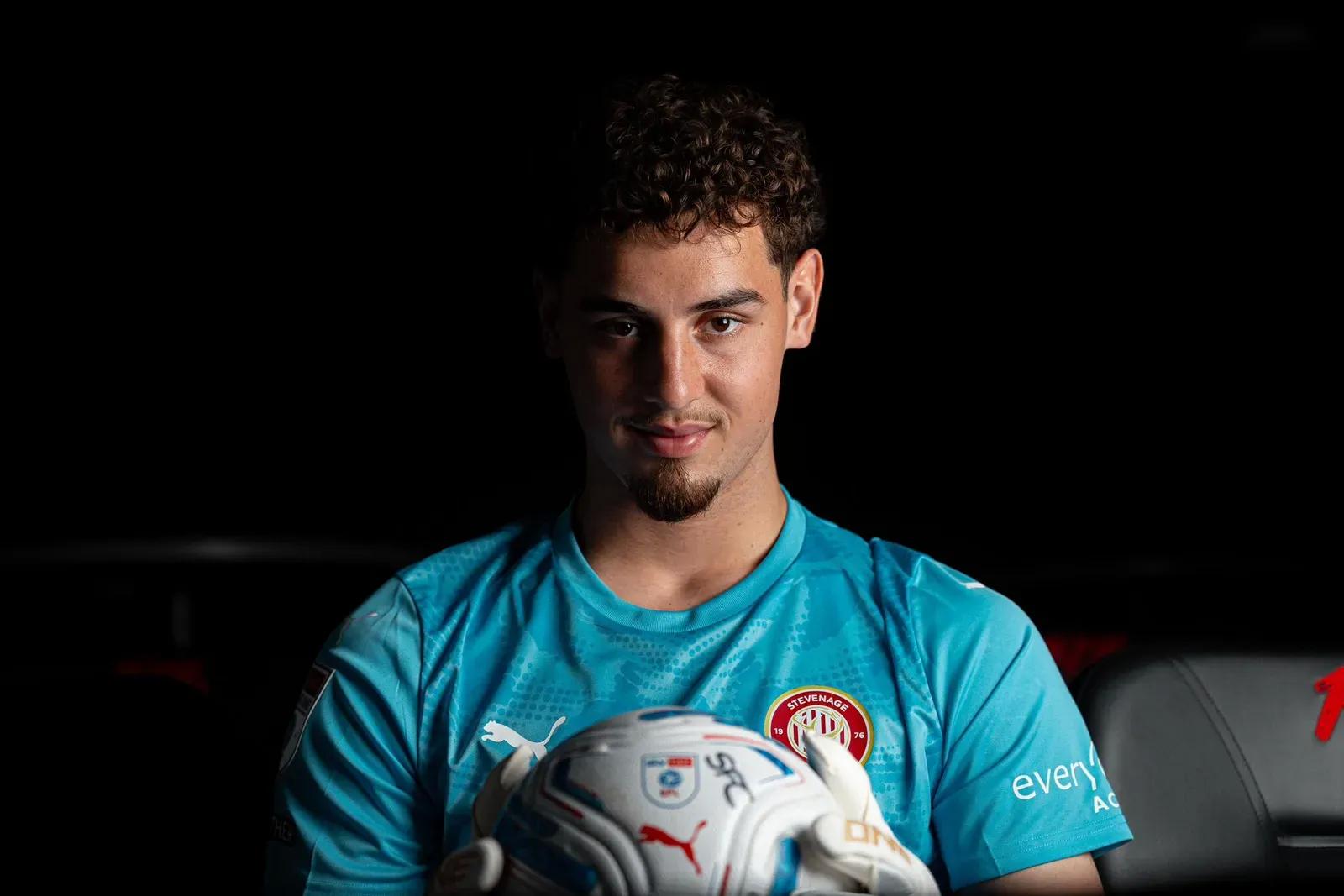 Ufficiale: il portiere dell'Arsenal Tommy Setford in prestito allo Stevenage