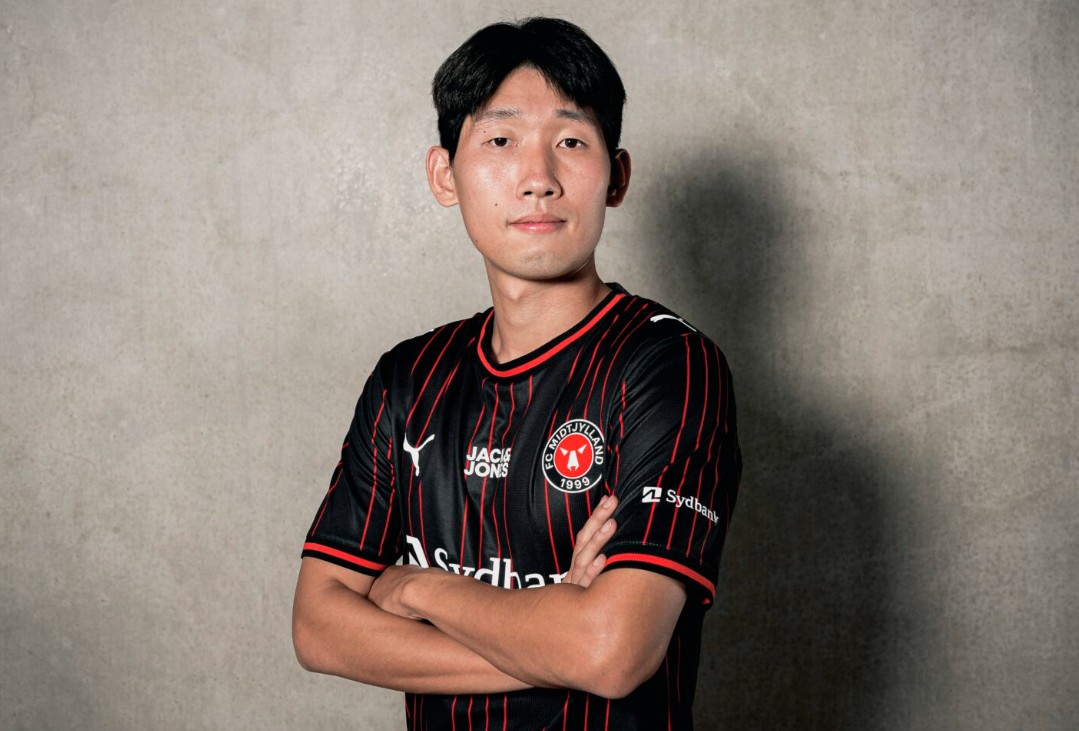 ทางการ: ฮง ฮย็อน-ซ็อก แข้งเกาหลีใต้ ย้ายซบมิดทิลแลนด์แบบยืมตัว 1 ฤดูกาล