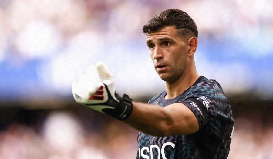Redknapp: Chelsea's signing of Dibu Martinez is a smart move, his experience and ability will benefit The Blues