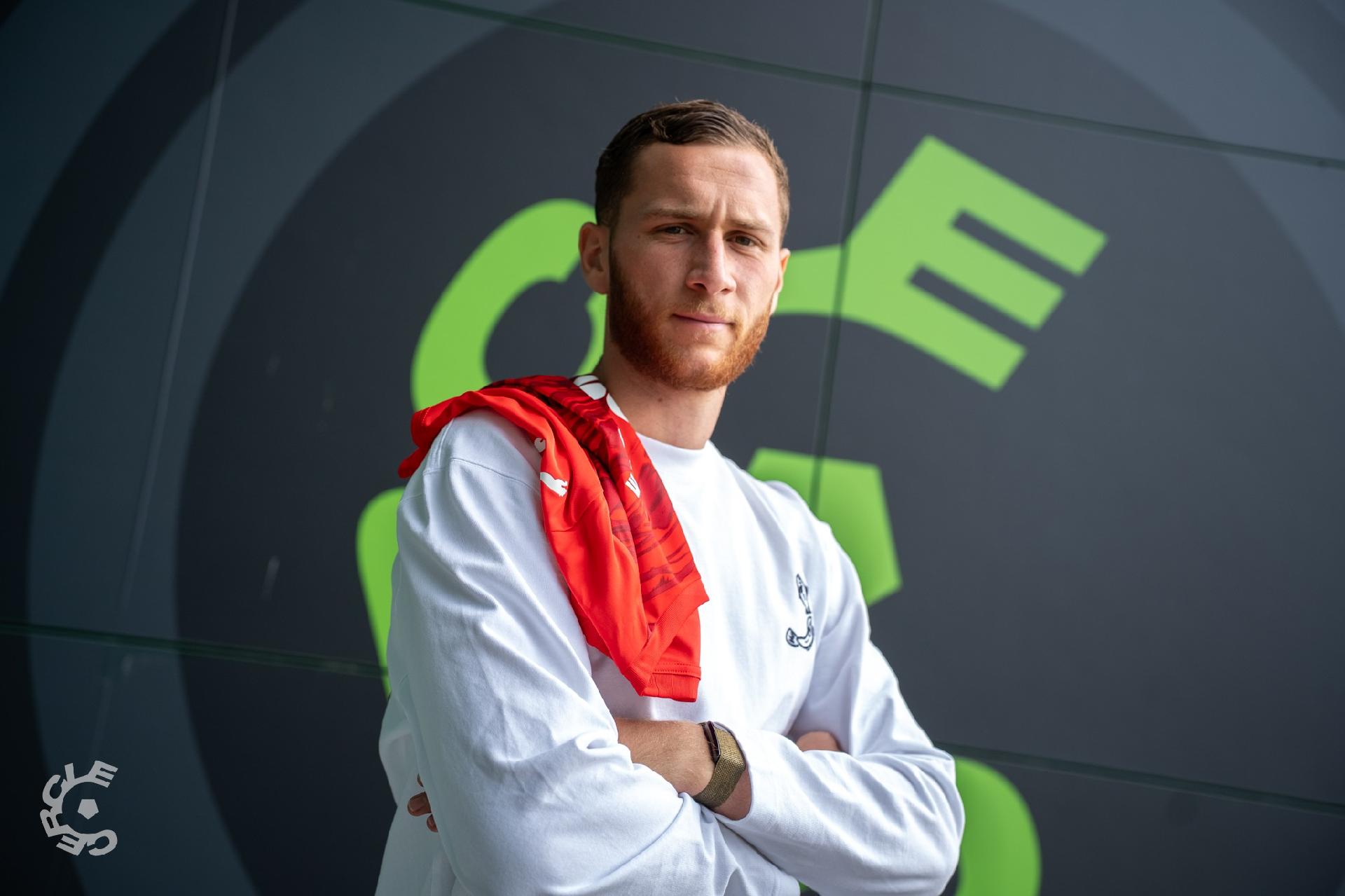 Monaco cho mượn thủ môn Yan-Lienard đến Cercle Brugge