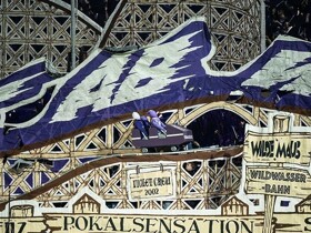 Unik! Ada Roller Coaster Buatan Fans di Laga Osnabruck Vs Bayern Munich