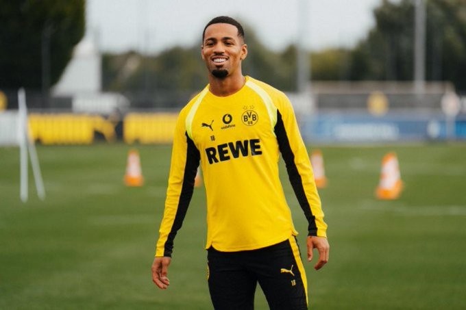 Sky Germany: Borussia Dortmund não pagará taxa de empréstimo se Arsenal resgatar Nwaneri antecipadamente