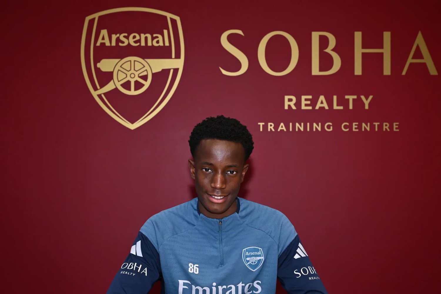 Ufficiale Arsenal: Il 17enne Murisa firma il primo contratto da professionista dopo 11 anni nel club