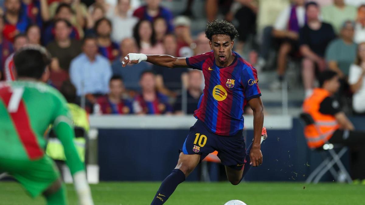 Segundo o Sport, Barça tem top 3 mundial em 7 posições, mas defesa é o ponto fraco