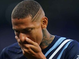 ESPN：萨拉赫和法比尼奥致电里沙利松，邀请他前往土耳其踢球