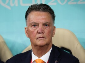 太阳报：范加尔转行当演唱会主办人，教歌手踢球
