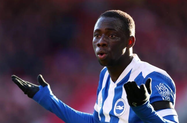 Liverpool voit ses deux offres pour l'ailier de Brighton Minta rejetées, Brighton réclame 70 millions de livres