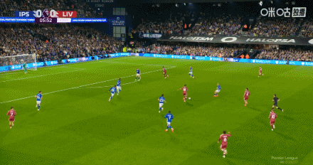 前半終了：リヴァプールがガクポとアレクサンデル・イサクの連携でイプスウィッチ・タウンに2-0リード