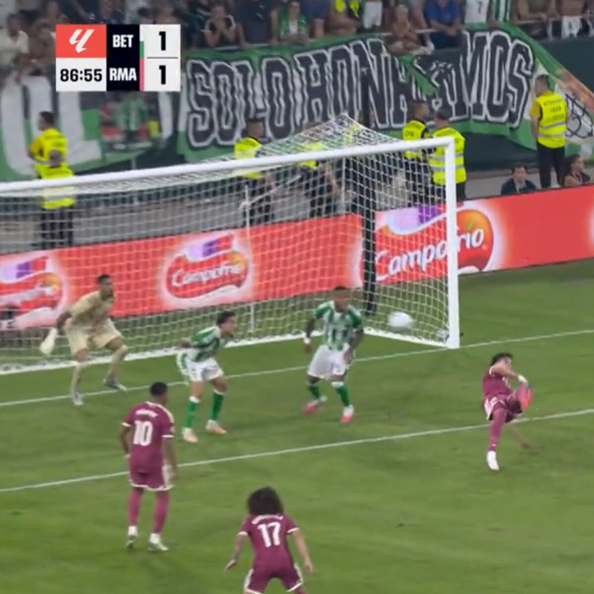 Esto es derribar la puerta del Madrid a cañonazos: el golazo anulado de Espí que va a abrir un debate