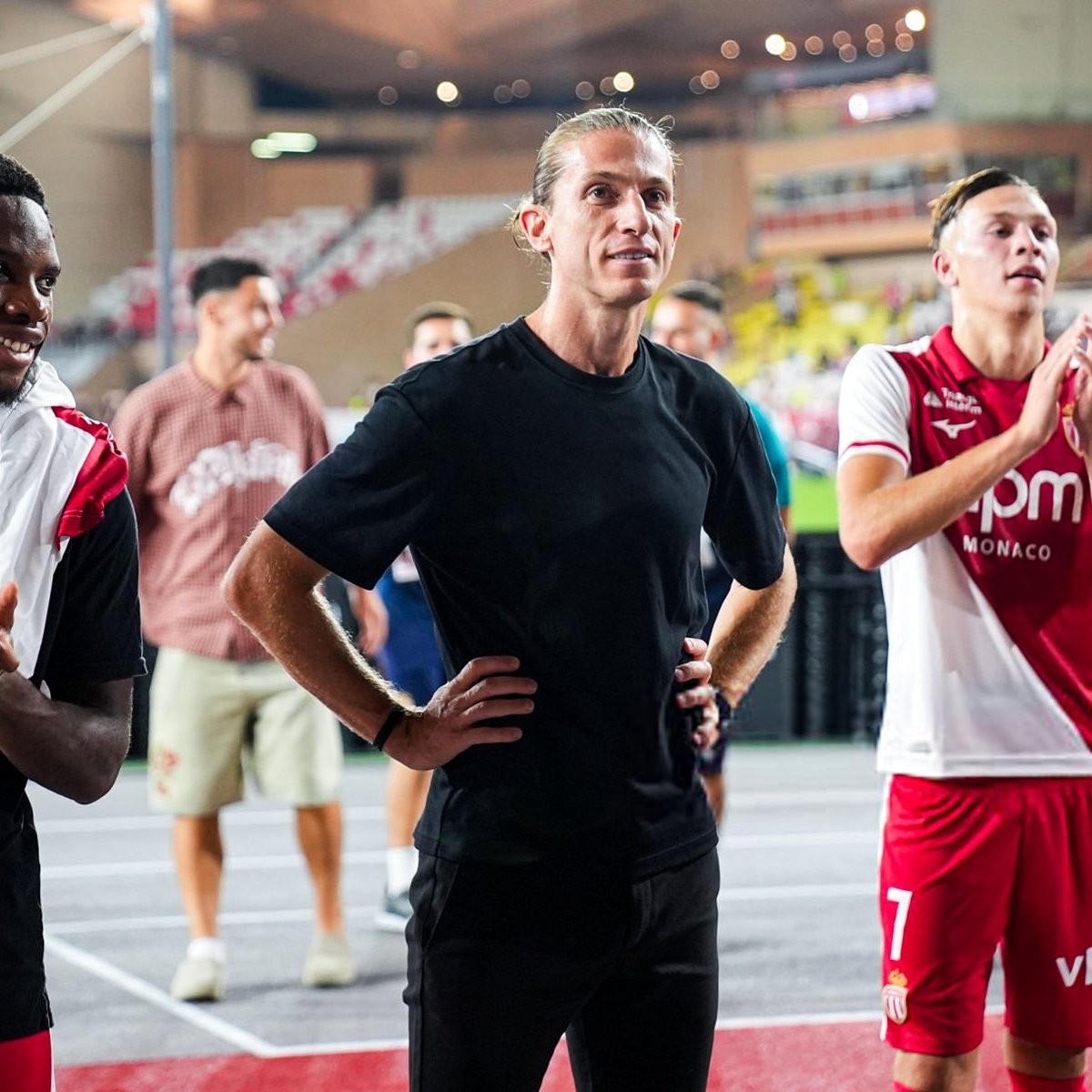 L'entraîneur Filipe, 41 ans, prend les rênes de Monaco avec 5 victoires en 5 matchs, dont 3 consécutives en Ligue 1 pour atteindre la première place