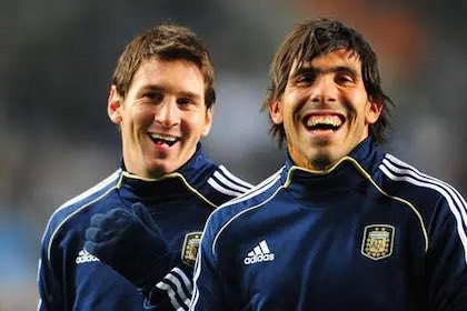 Periodista argentino: Tevez hará partido de despedida en diciembre y planea invitar a Messi y Cristiano