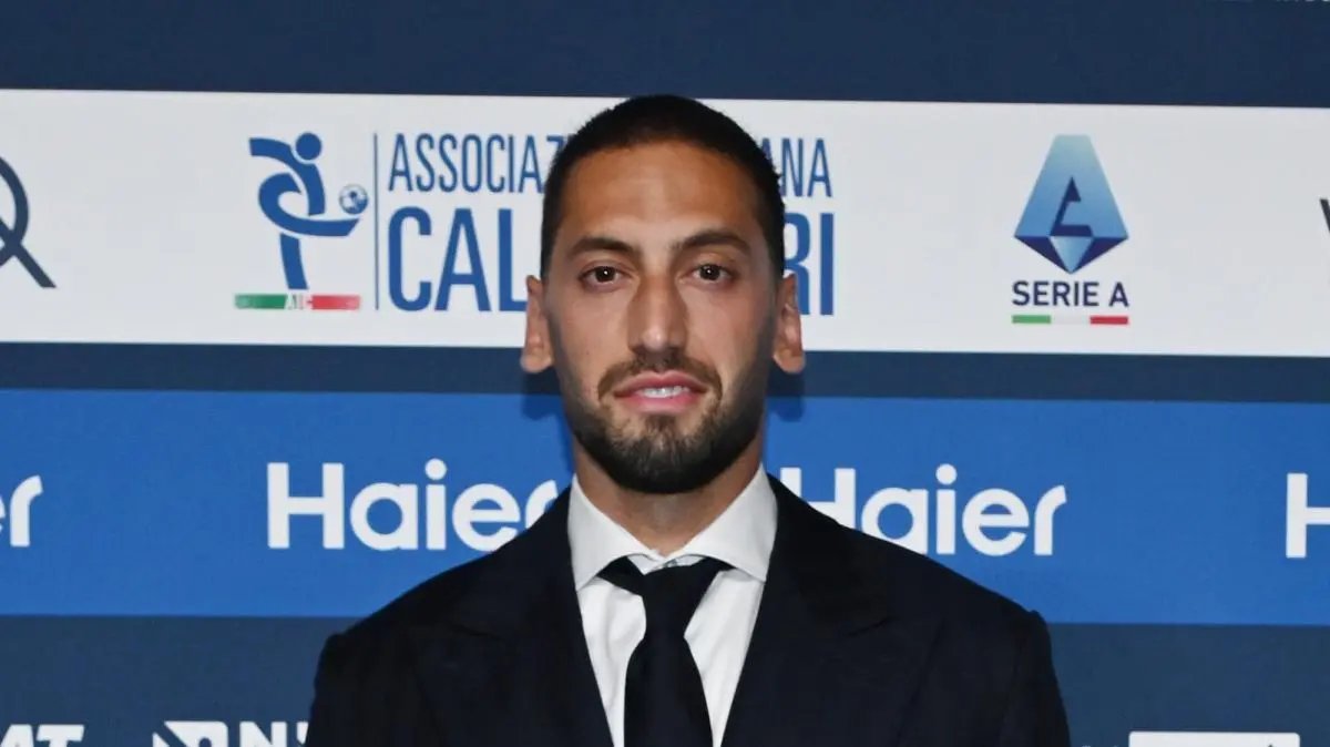 Çalhanoğlu : Le plus beau moment, remporter le deuxième Scudetto après le derby milanais