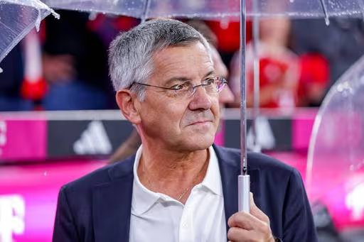 Media Jerman: Ketua Dewan Pengawas Schalke Usulkan Playoff untuk Gelar Bundesliga, Hainer Menentang