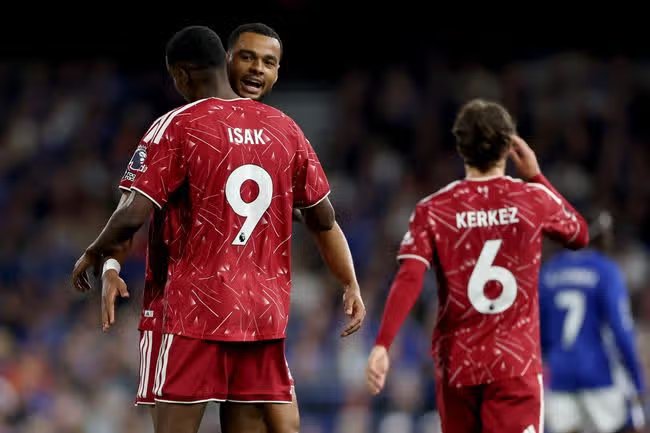 À 35,9 km/h, Barcola établit le record de vitesse de la saison en Premier League lors de ses débuts avec Liverpool