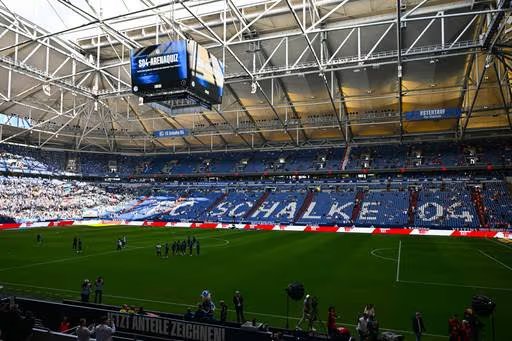 Enfrentamientos entre aficionados del Bayern y Schalke: 500 vetados antes del partido