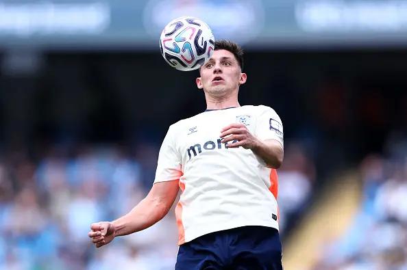 Zagueiro do Coventry City: Hoje marca o verdadeiro início da nossa temporada, provamos nosso valor