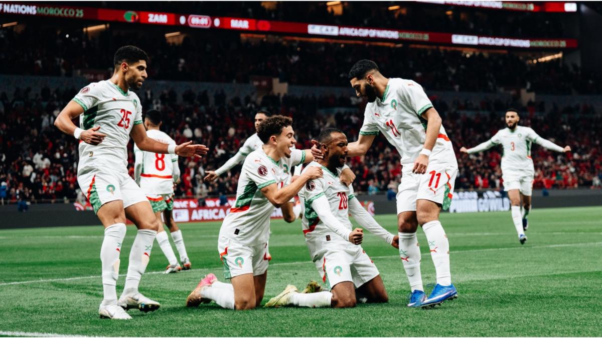 Foot Mercato: Olympiakos-Stürmer El Kaabi erleidet Beinbruch und fällt für den Rest der Saison aus