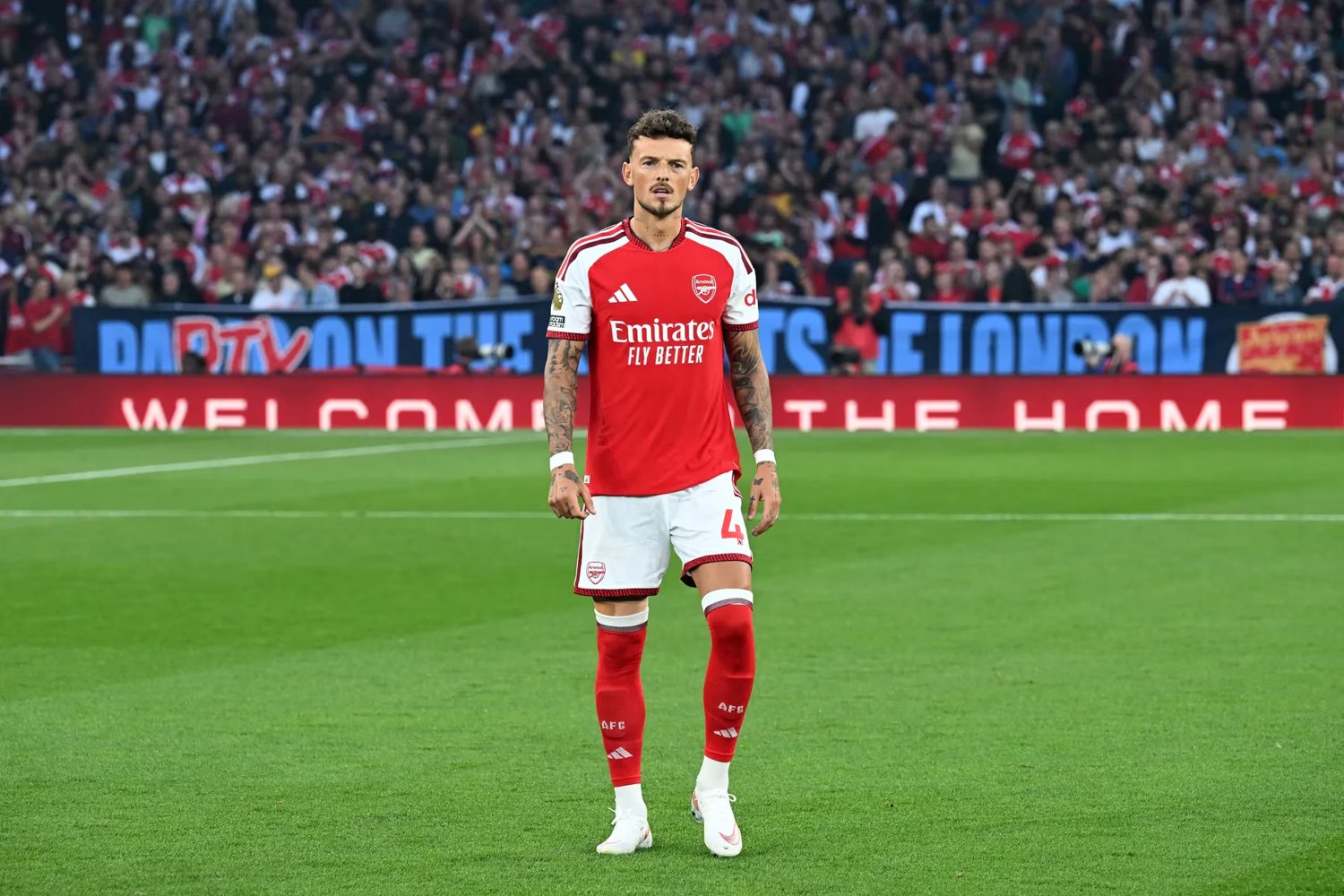 Ben White: L'ambiance à l'Emirates est l'une des meilleures, Arteta a beaucoup travaillé pour cela