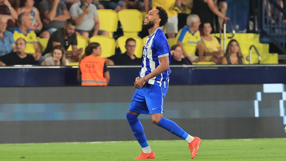 Aubameyang: Số liệu thống kê của tôi rất tốt, nhưng tôi phải cảm ơn tất cả mọi người
