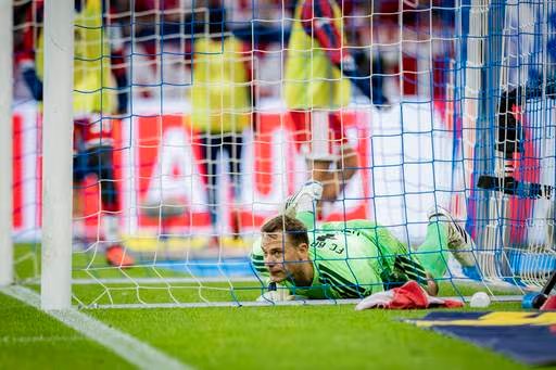 Dreesen: Vaias do Schalke a Neuer são desnecessárias, transferência foi há 15 anos