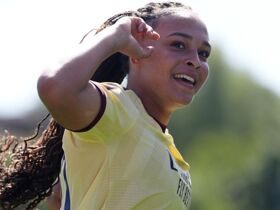 Women's Super League round-up: Lisa Baum shines on Arsenal debut to beat Brighton and Tottenham dominate West Ham