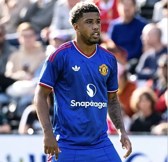 Ince: Non capisco l'acquisto di Santos da parte del Manchester United, meglio spendere i soldi per i terzini