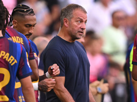 Flick still striving for perfection despite Barcelona's thrashing of Valencia