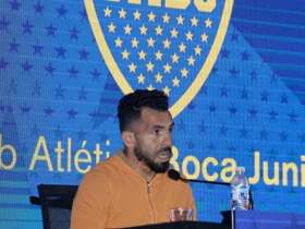 Carlos Tevez confirme que Cristiano Ronaldo et Messi vont jouer ensemble
