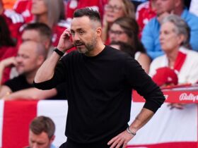 Tottenham: Roberto De Zerbi's criticism of Spurs forwards and medical staff 'worrying', says Paul Merson