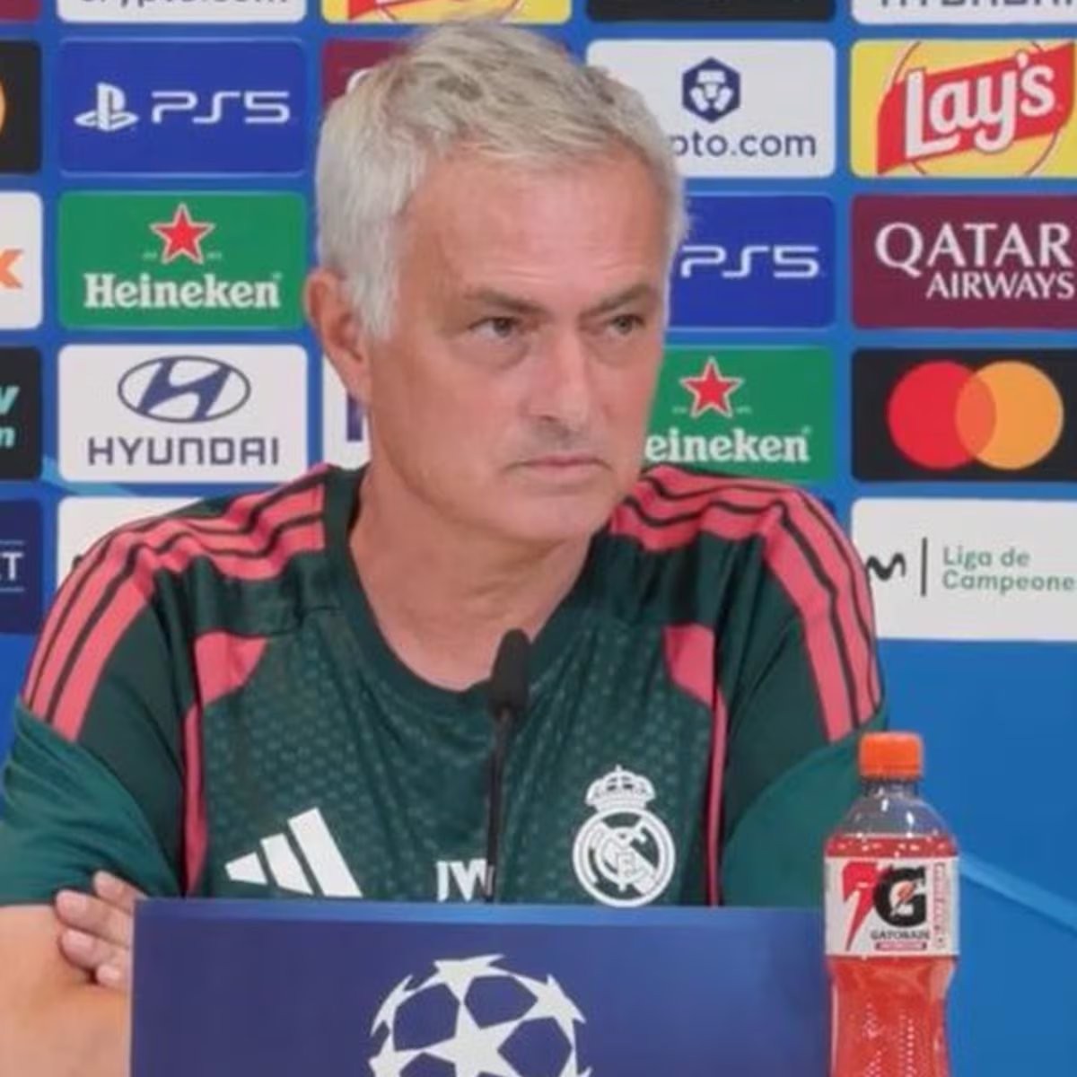Mourinho: “¿Por qué no se repitió el penalti en Sevilla, desconocimiento...?”