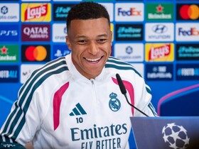 Mbappe claims to 'do things PSG players don't'