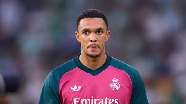 Steve McManaman explains Trent Alexander-Arnold issues as Jose Mourinho mulls over change