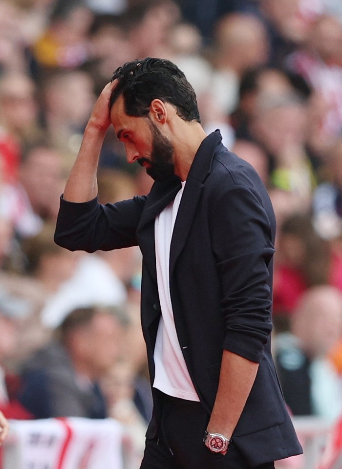 El Fulham sufre tres derrotas consecutivas en la Premier League y los aficionados expresan su descontento con Arbeloa