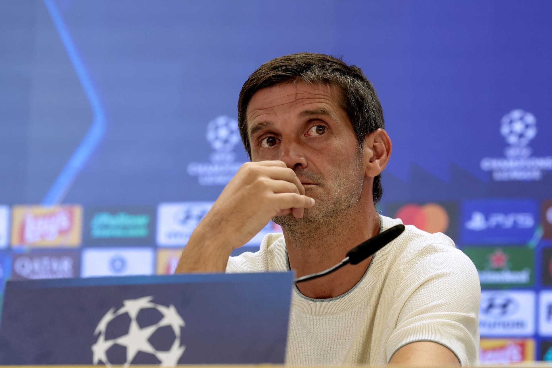 Chivu: Vergleiche zwischen dem heutigen Inter und dem Triple-Gewinner-Inter sind völlig bedeutungslos