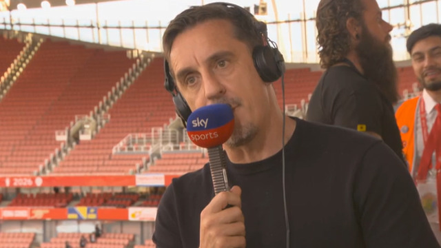 Rashford sent transfer message as Gary Neville highlights 'massive mistake'