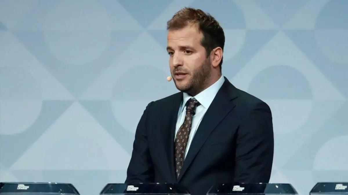 Van der Vaart: Feyenoord chỉ có 1% cơ hội thắng Barca, nhưng thua cũng phải thua cho đẹp
