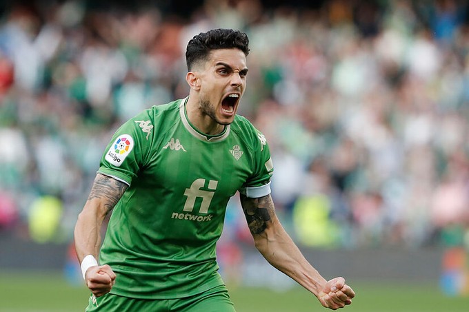 Bartra segna in Champions League dopo 3646 giorni, stabilendo il record spagnolo superando Arteta